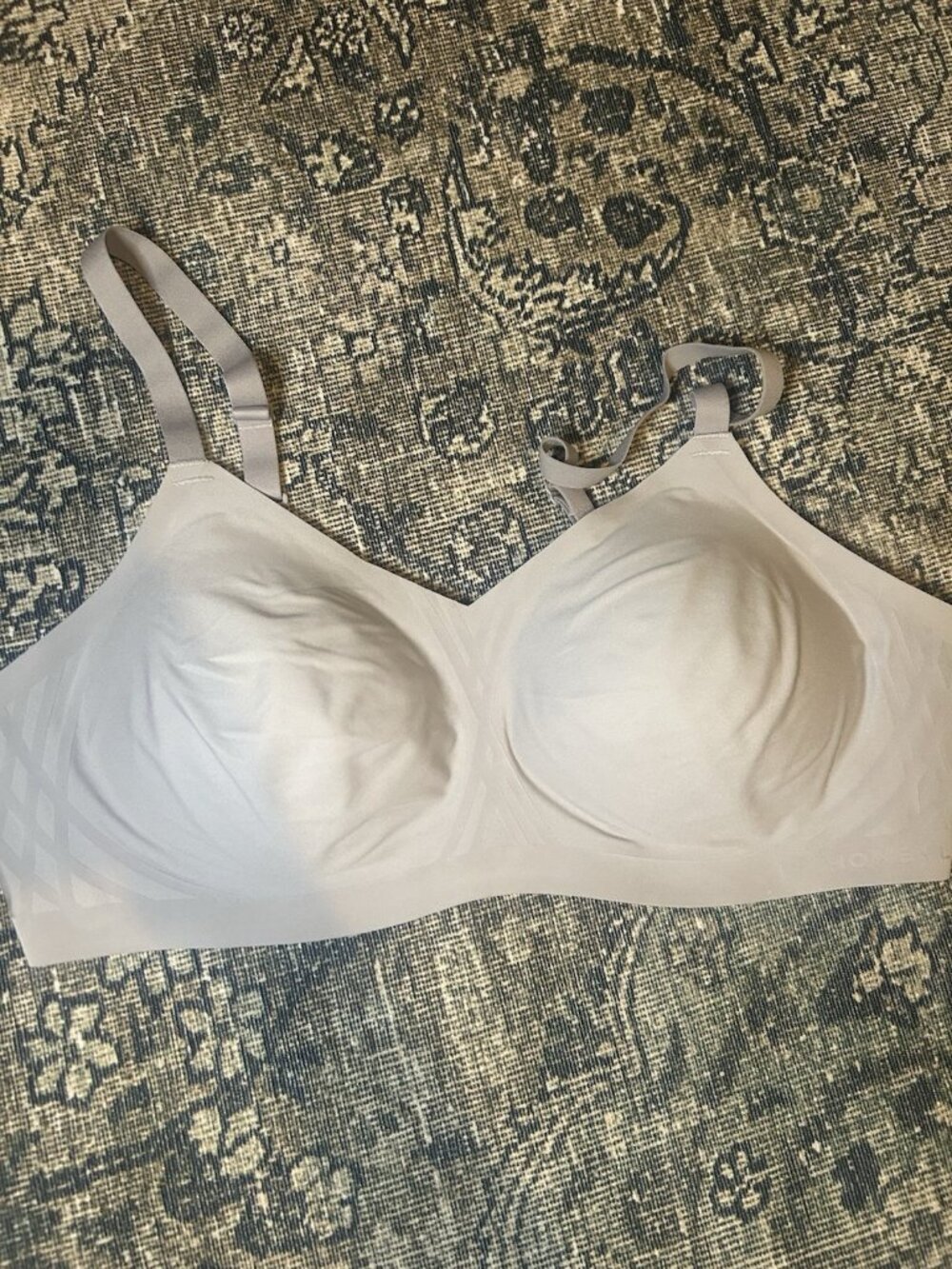 Honeylove Crossover Bra Size 38 B/C Gray Wireless Support Seamless